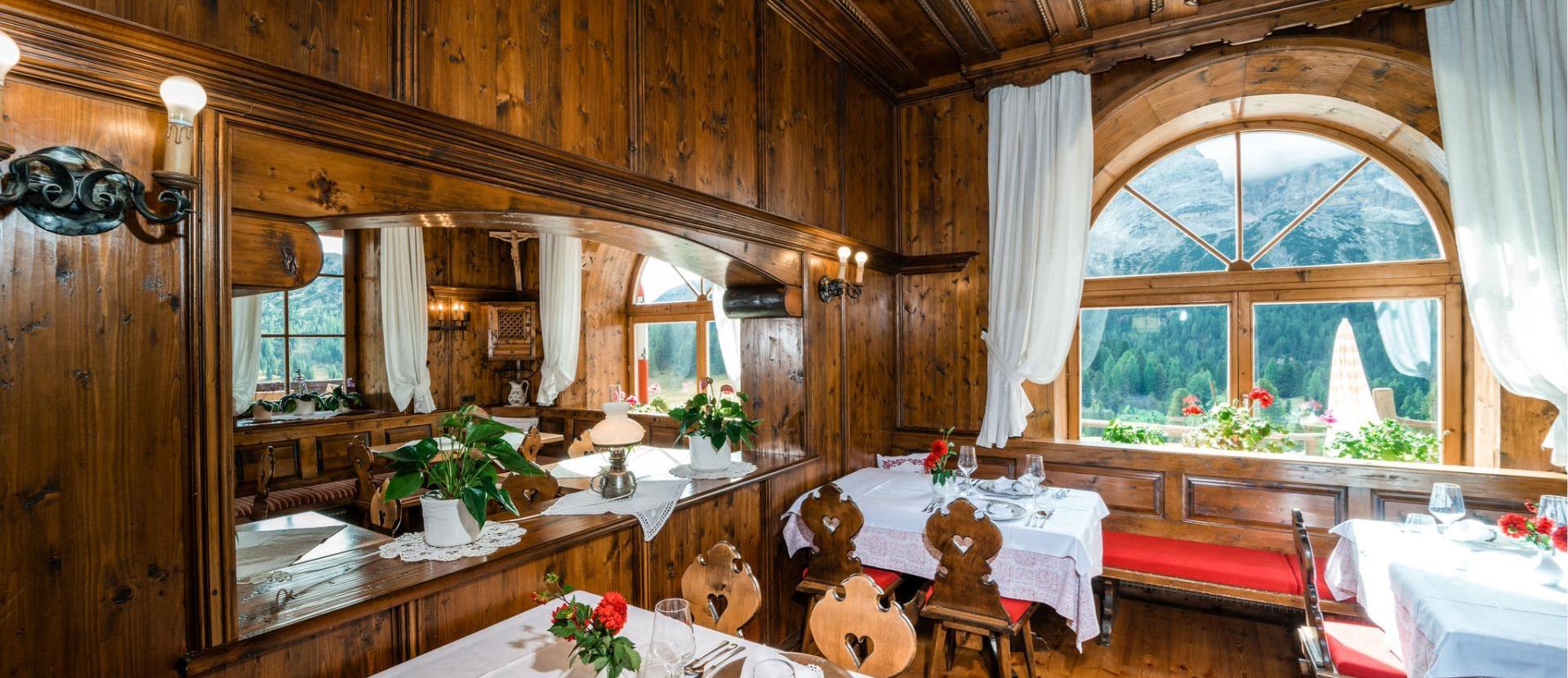 32-hohe-gaisl-saal-danieldemichiel